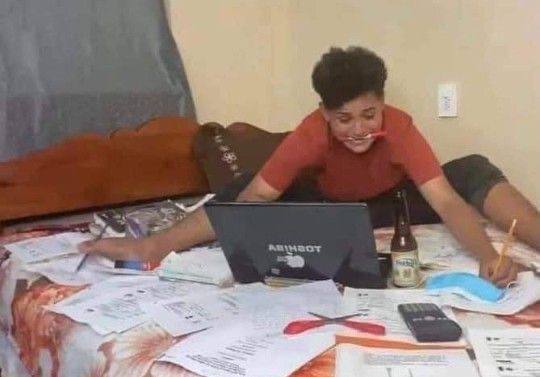 Если бы я работал не в офисе, а дома, это выглядело бы буквально так
