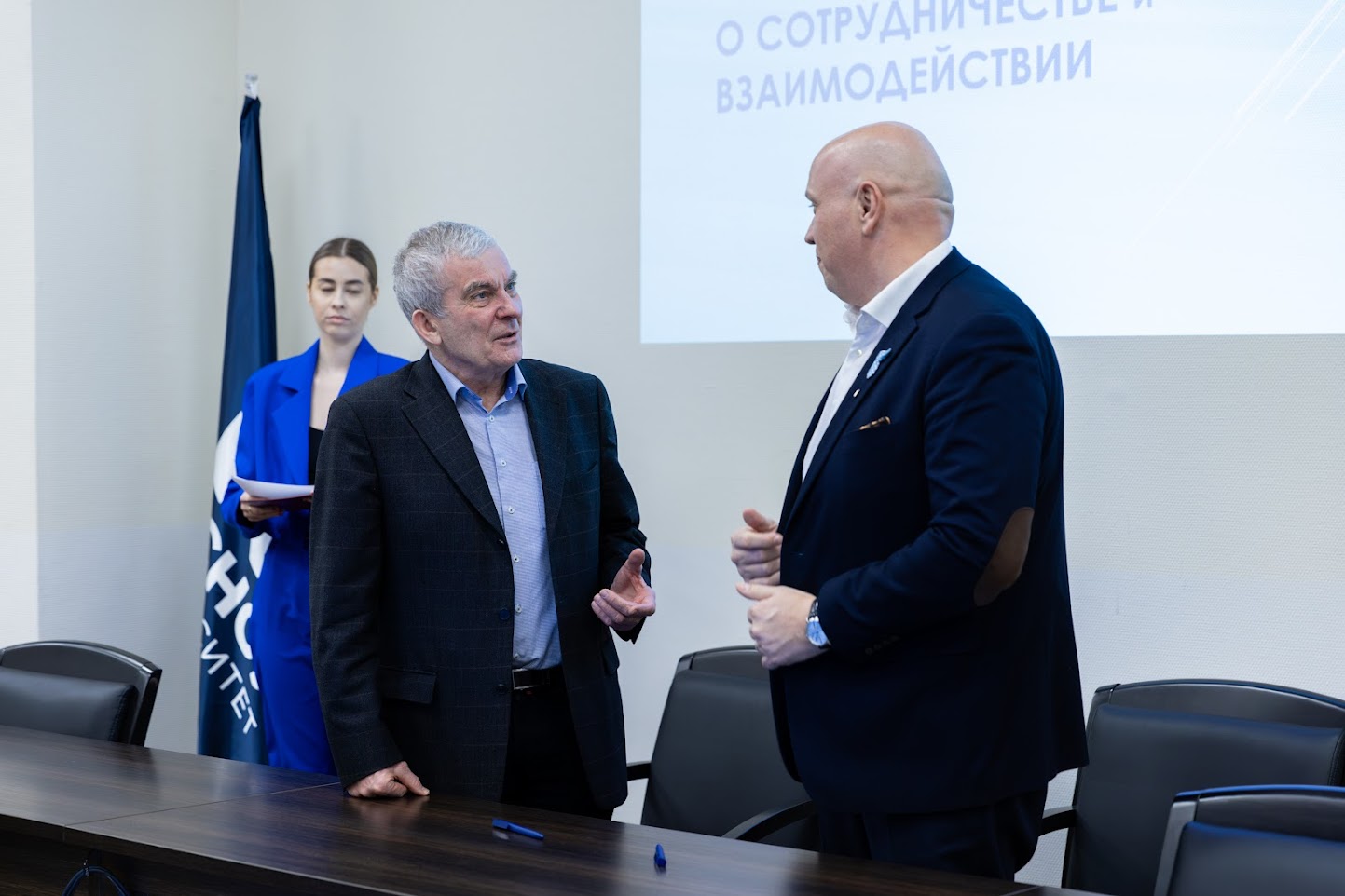 Владимир Алексеевич Зернов (слева), Михаил Николаевич Ласкин 