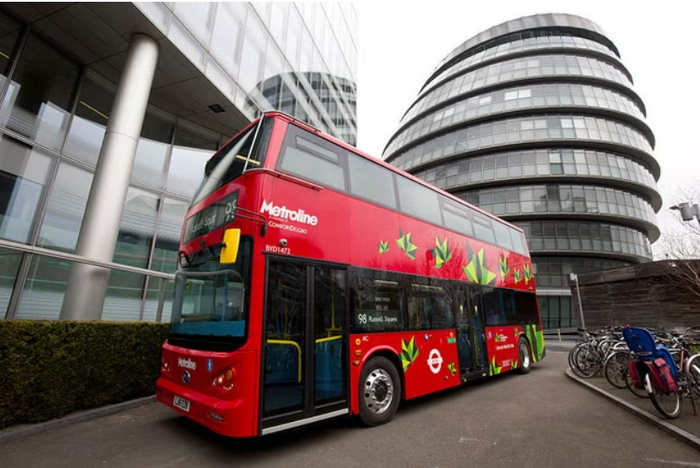 Электробус, эксплуатируемый Transport for London (TfL) и произведенный BYD "Святой грааль" для электрокаров или как BYD может похоронить Tesla Илона Маска Инвестиции, Электромобиль BYD, Tesla, Электромобиль, Длиннопост