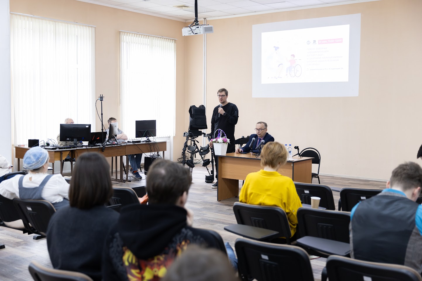 Участники пресс-завтрака. Фото Анастасии Андреевны Чупик. 