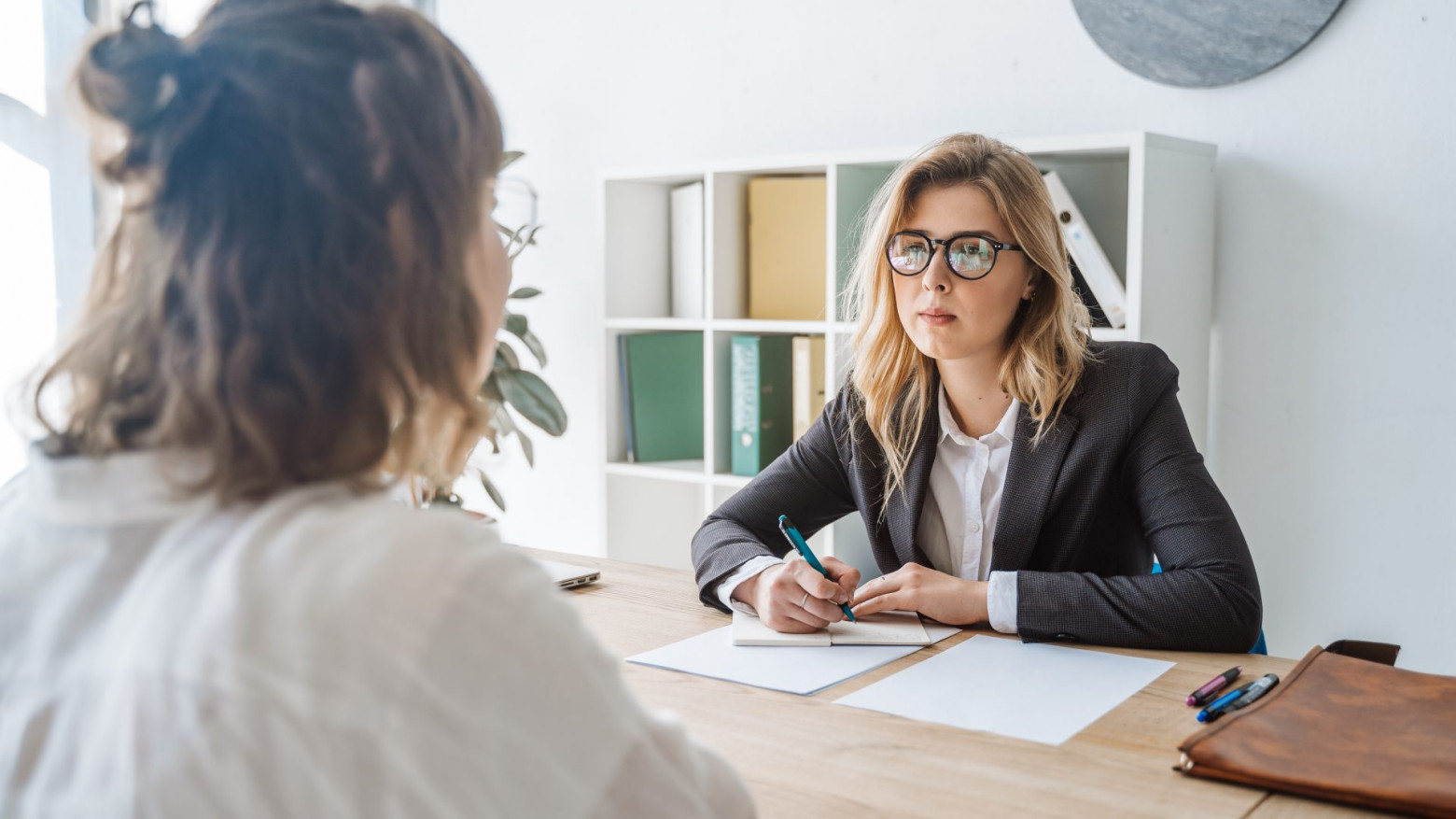 Правила общения с HR: Как выстроить диалог, который приведет к офферу - 1