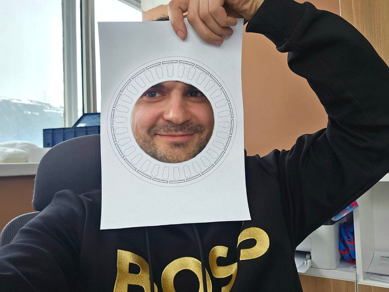 Тружусь в поте лица Тружусь в поте лица