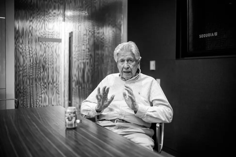 Дон Валентайн