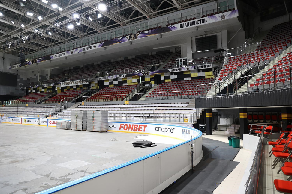 Как устроен стадион во Владивостоке: некоторые особенности края мира, айтишечки и про перекупов - 10