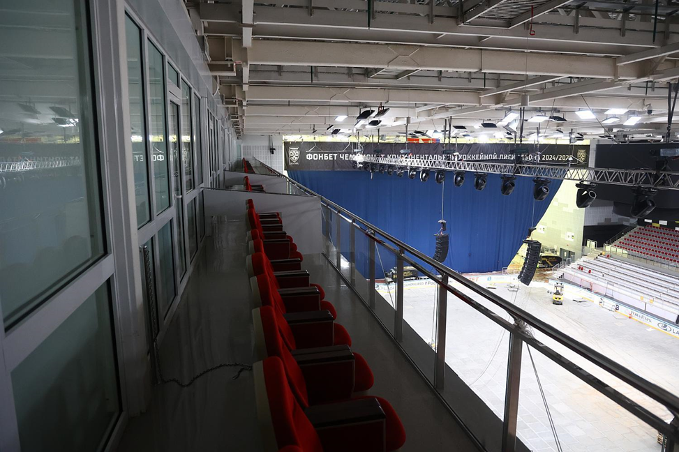 Как устроен стадион во Владивостоке: некоторые особенности края мира, айтишечки и про перекупов - 15