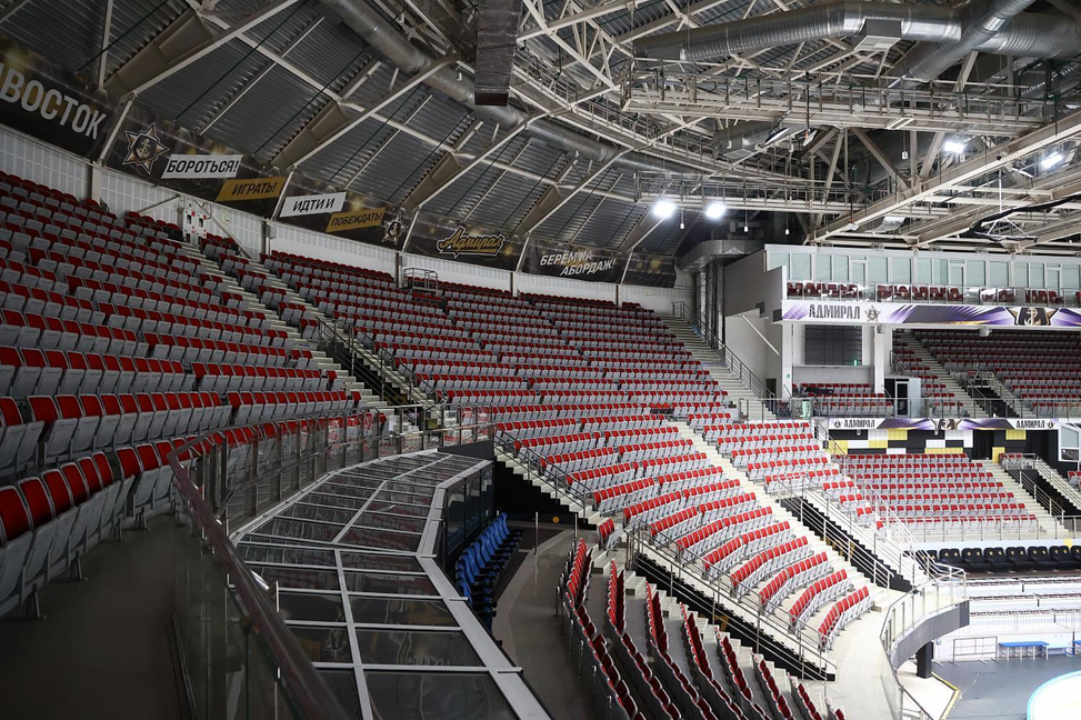 Как устроен стадион во Владивостоке: некоторые особенности края мира, айтишечки и про перекупов - 16