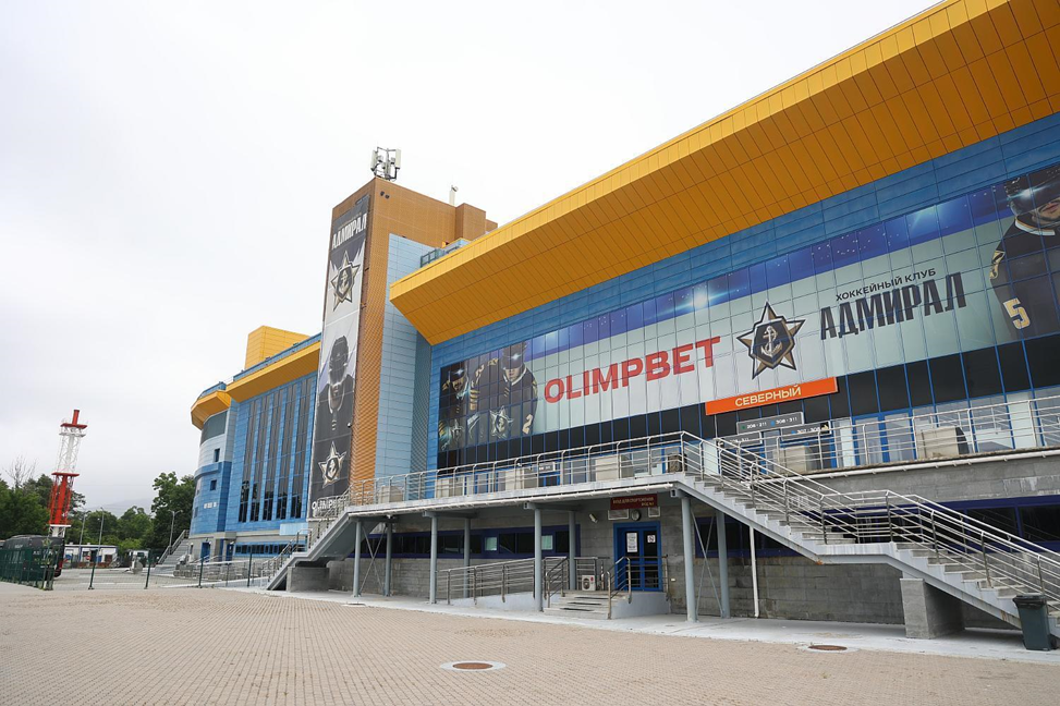 Как устроен стадион во Владивостоке: некоторые особенности края мира, айтишечки и про перекупов - 2