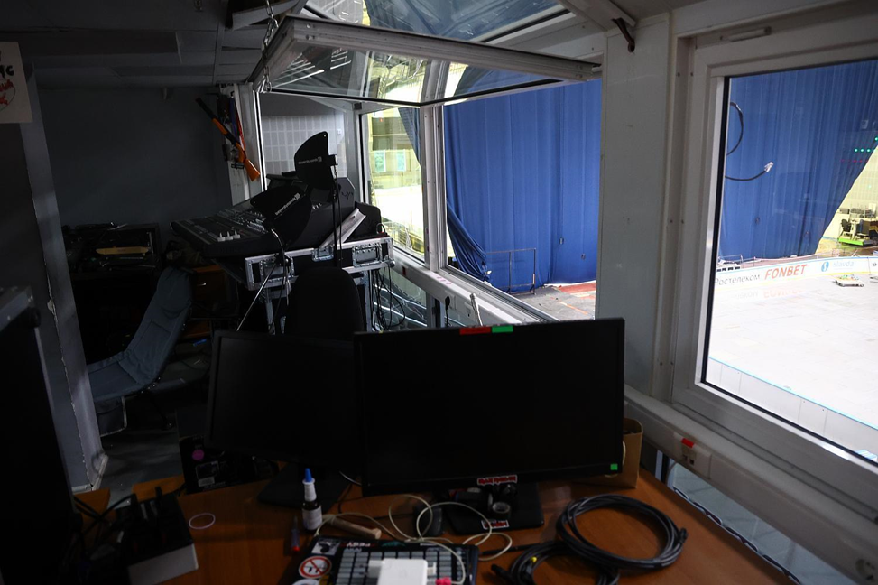 Как устроен стадион во Владивостоке: некоторые особенности края мира, айтишечки и про перекупов - 1 Как устроен стадион во Владивостоке: некоторые особенности края мира, айтишечки и про перекупов - 1