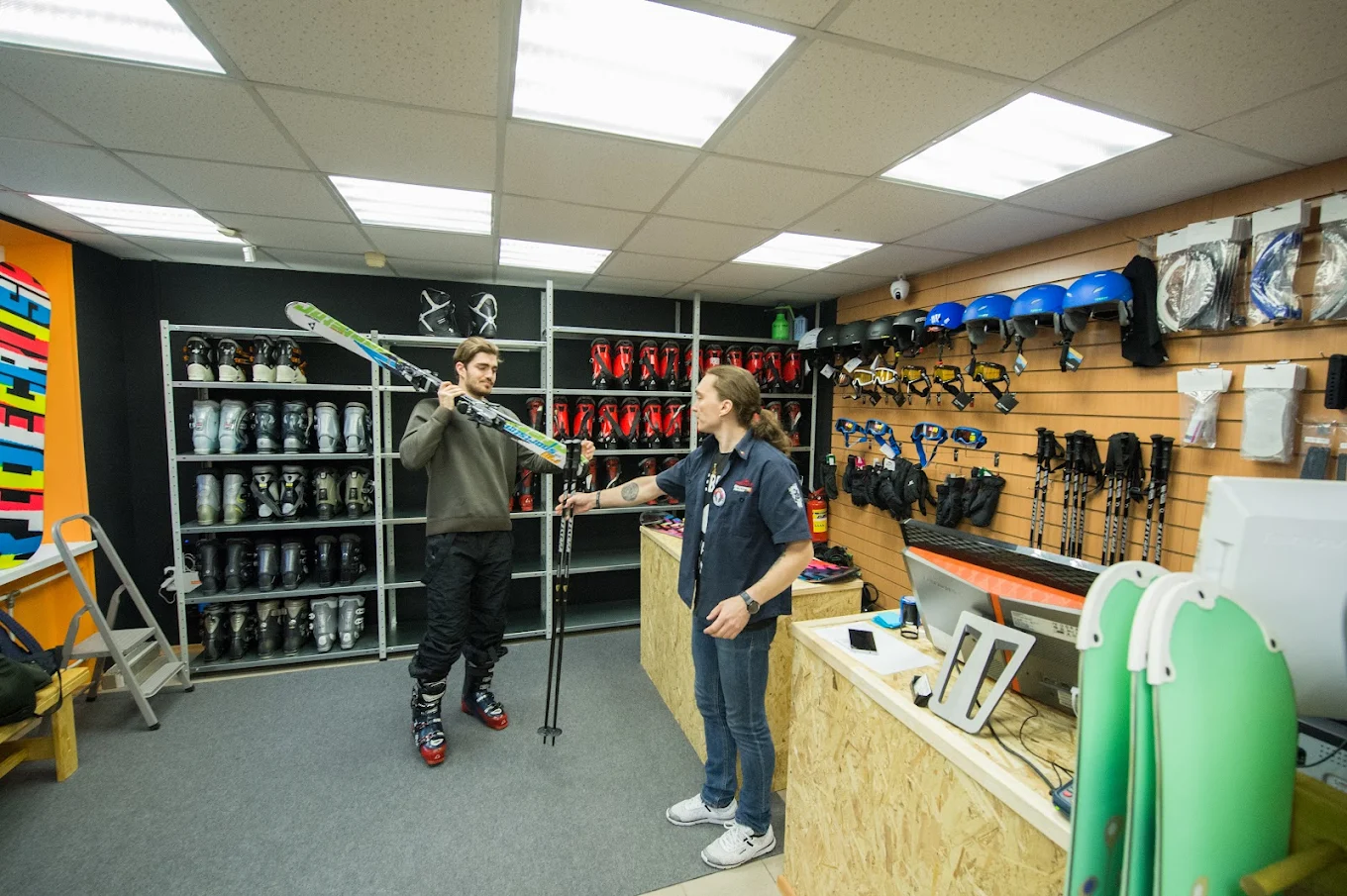 Все жалуются на сезонность, а я просто меняю вывеску и делаю 20 млн в год - 4 Все жалуются на сезонность, а я просто меняю вывеску и делаю 20 млн в год - 4