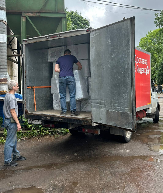 Иногда отгружаем газель в день. Иногда – ничего.