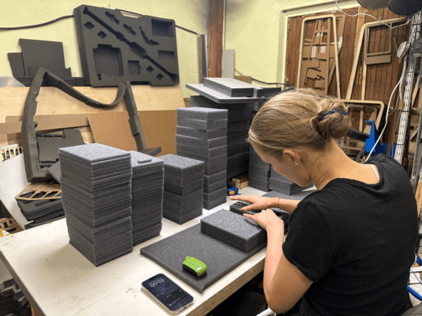 На фото – моя жена. Да, иногда работаем по ночам