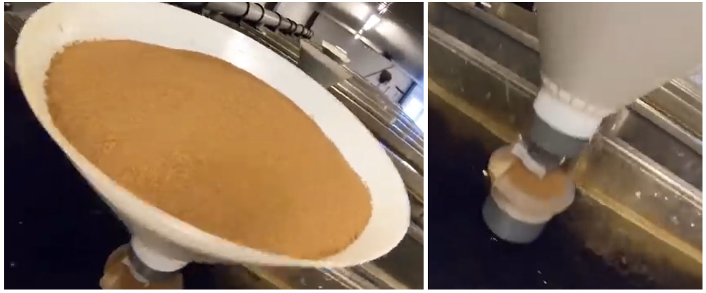 У меня автоматические кормилки. 