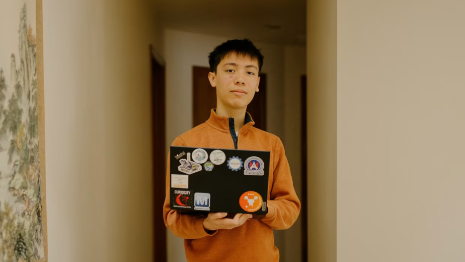 Эти подростки уже управляют собственными ИИ-стартапами: от дистрибуции сладостей до финансовой аналитики - 1 Эти подростки уже управляют собственными ИИ-стартапами: от дистрибуции сладостей до финансовой аналитики - 1