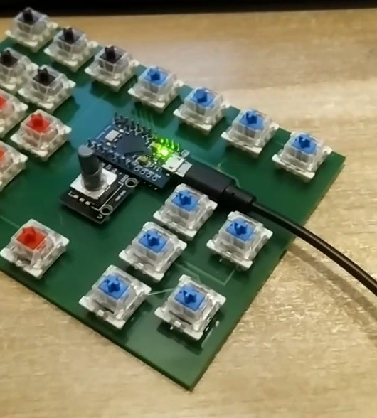 Макропад своими руками: первый прототип - 16