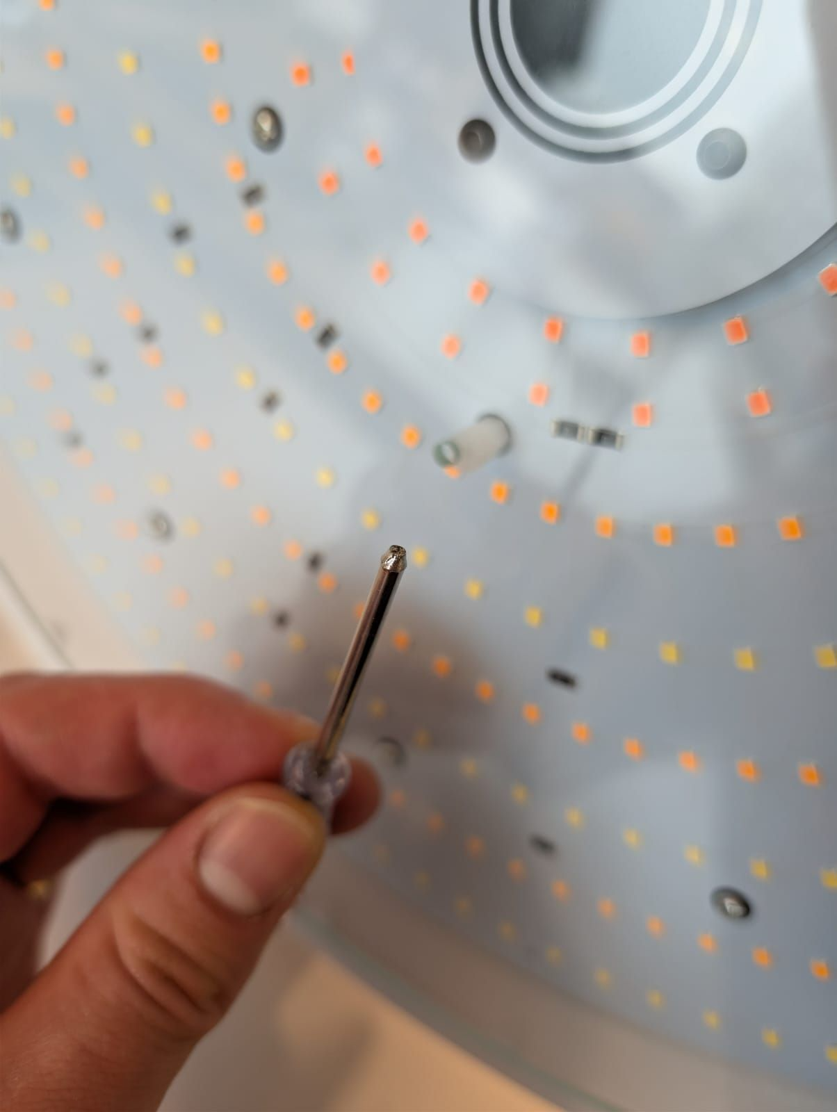 Инженер-программист рассказал, какие уроки он усвоил при запуске самой яркой в мире лампы - 10