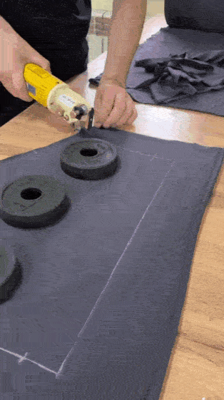 Я вложил 800 тысяч в производство, жена шьёт круглосуточно, а зарабатывает Озон - 5