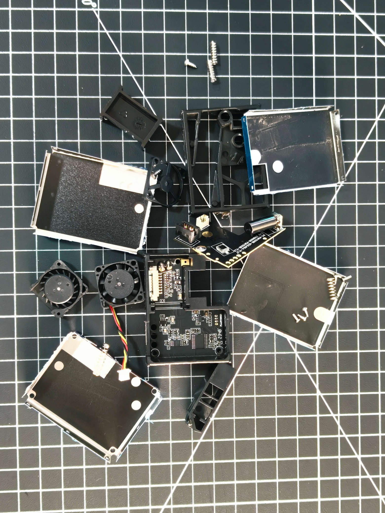 Немного хлама из разобранных сенсоров