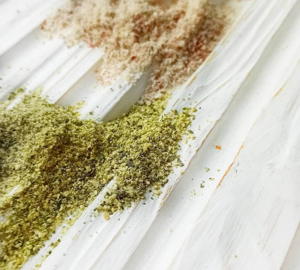 Так выглядит мука из тыквенного и абрикосовой косточки жмыха