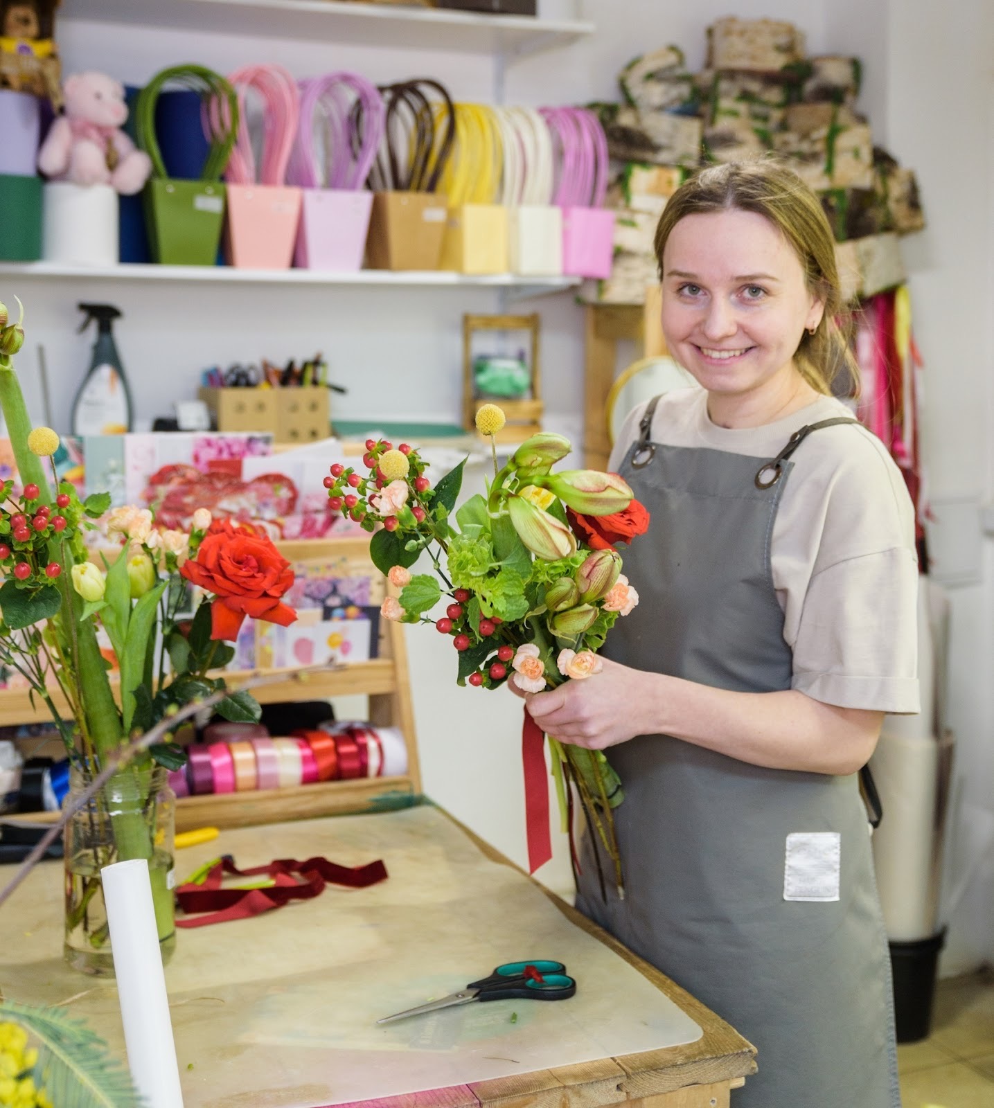 Мне говорили, заработаю на квартиру, а уже девять лет не сплю на 8 марта и выхожу на 79 тысяч - 1 Мне говорили, заработаю на квартиру, а уже девять лет не сплю на 8 марта и выхожу на 79 тысяч - 1