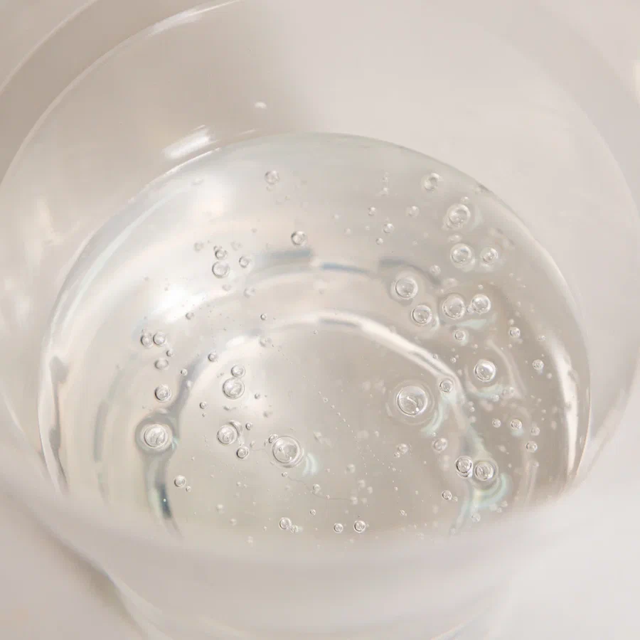 Если пузыри остаются после затвердевания — заливка в мусор. Таких стаканов в день было по 10–15