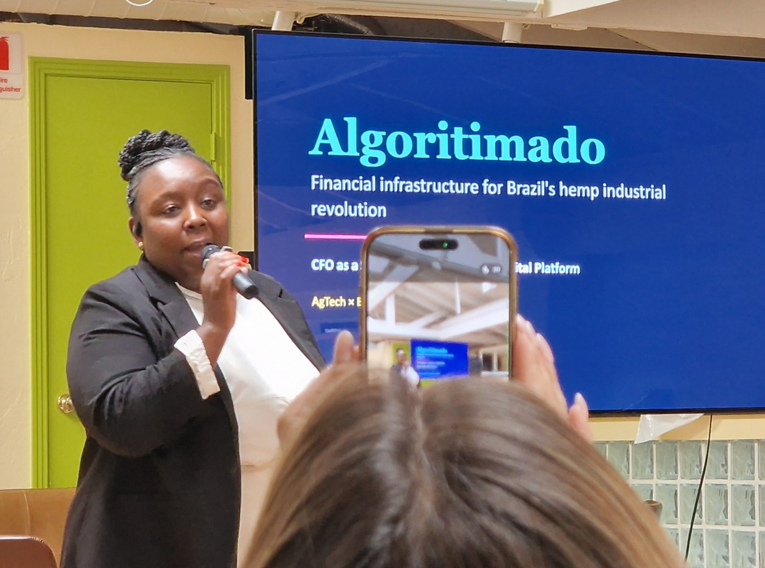 Движки для дронов, конопля в Бразилии и прочая ИИ-стартапщина на «Битве Единорогов» - 2