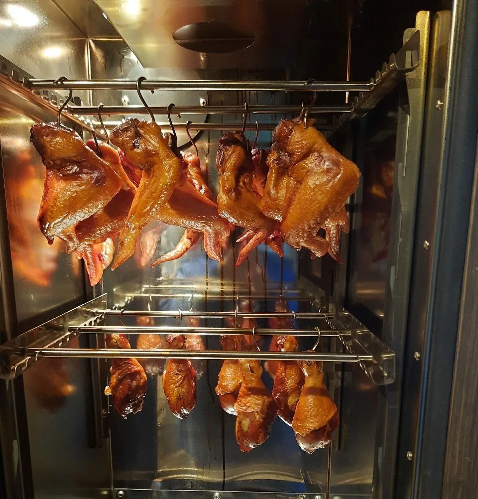 Копчение начиналось как эксперимент. Сейчас в прайсе девять позиций