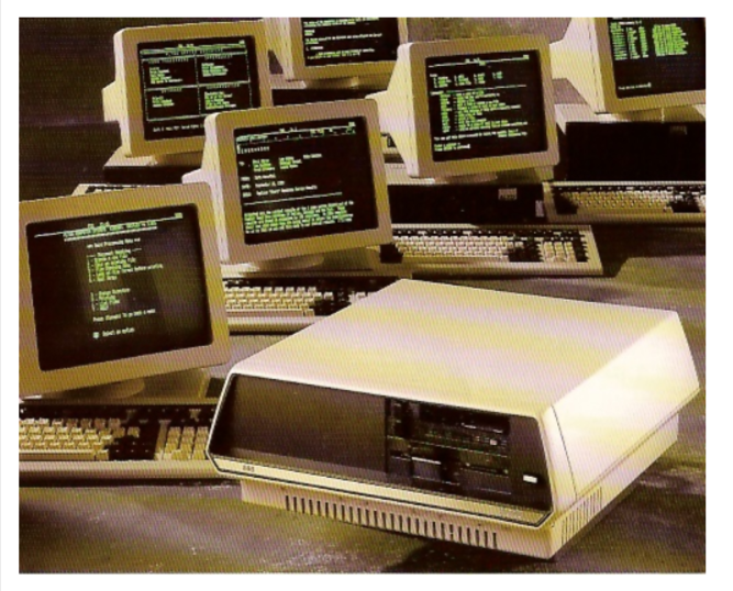 Altos ACS68000 (1982 год). Продавался за $14 500. Источник: https://classictech.wordpress.com/