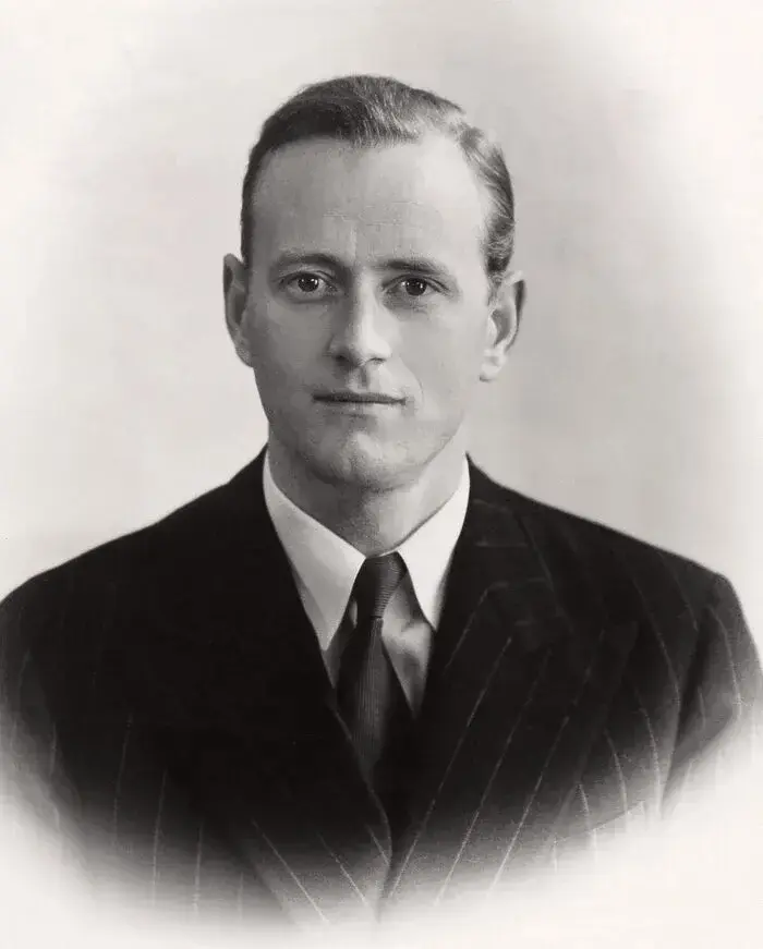 Сын Арнольда МакКинни 1940 год.  