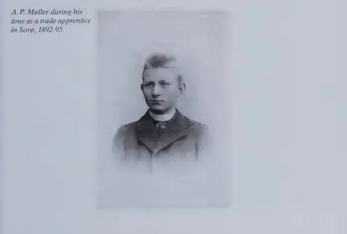 Арнольд Мёллер в молодости  