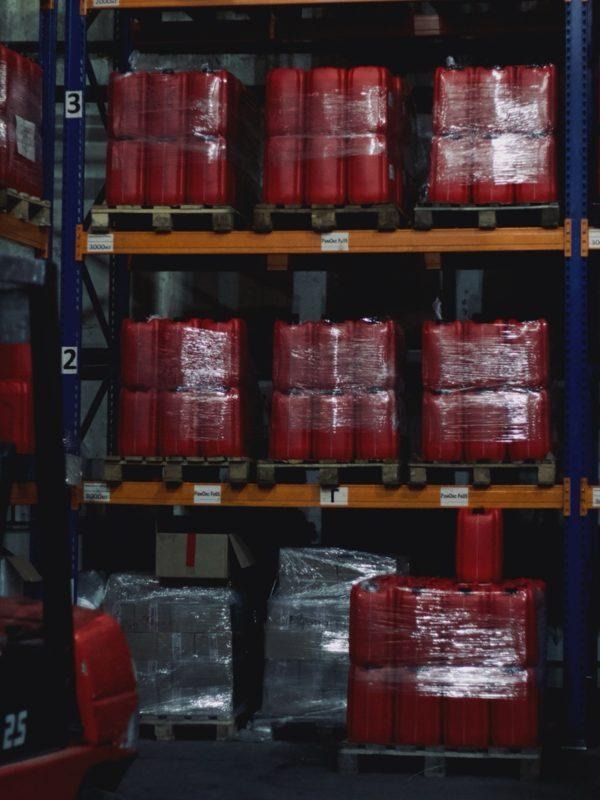 Готовая продукция на складе. Отсюда расходники разъезжаются по заводам, и через месяц-другой те же заводы заказывают снова